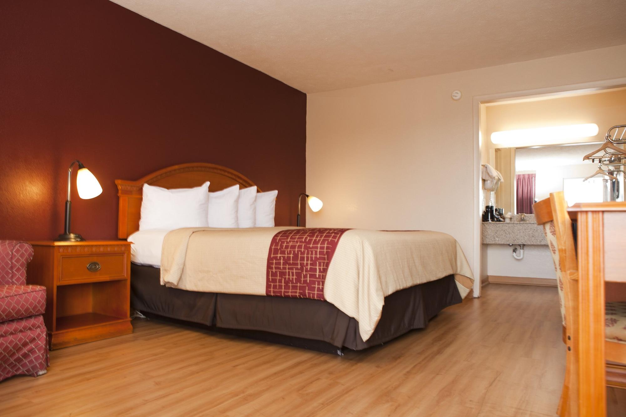 Red Roof Inn & Suites Jackson, Tn Buitenkant foto