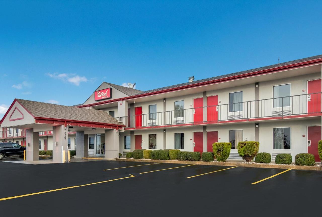 Red Roof Inn & Suites Jackson, Tn Buitenkant foto